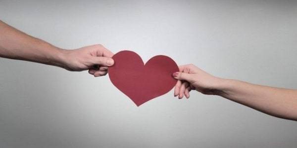روابط عاطفی و عشقی در سال کنکور خوب است یا بد