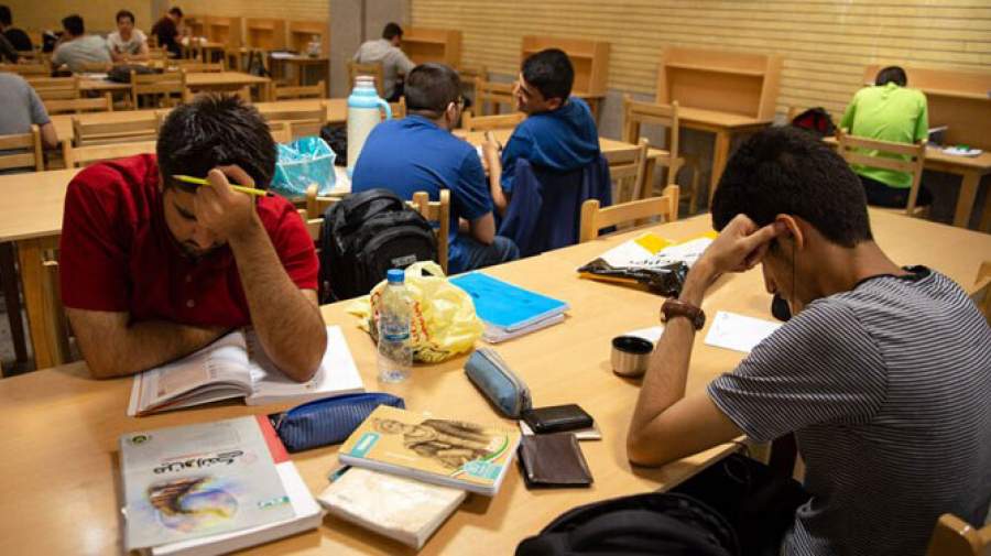 آیا آینده دانش آموزان وابسته به موفقیت در کنکور است؟